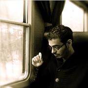 Madrelingua portoghese (brasiliano) e ottima conoscenza dell'inglese, offre lezioni private di inglese/portoghese o italiano per stranieri per bambini e adulti a Torino o da remoto